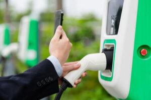 Infrastructure-de-recharge-pour-voiture-electrique