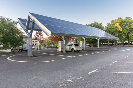 bornes électriques parking magasins