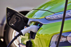 Quels sont les différents moyens de recharge d’une voiture électrique ?